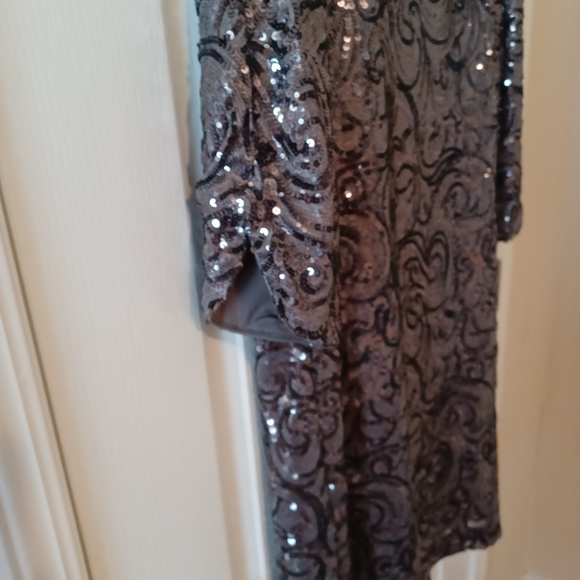 Luxology Sequined Gray Cocktail Dress - Picture 4 of 11